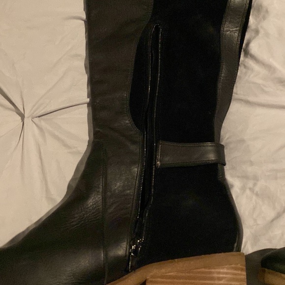 Lucky Brand black leather/suede tall boot. - Picture 5 of 5
